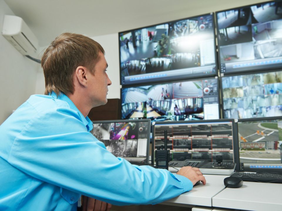 There are many factors to consider in choosing a business surveillance system.