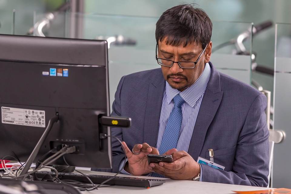 IT consultant working on a company's computer system